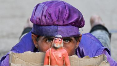 Cada año en Cuba, los peregrinos rezan a San Lázaro por los católicos y a Babalú Ayé por las religiones afrocubanas, pidiendo salud, curación de enfermedades y prosperidad en medio de la grave crisis económica que afecta a la isla.