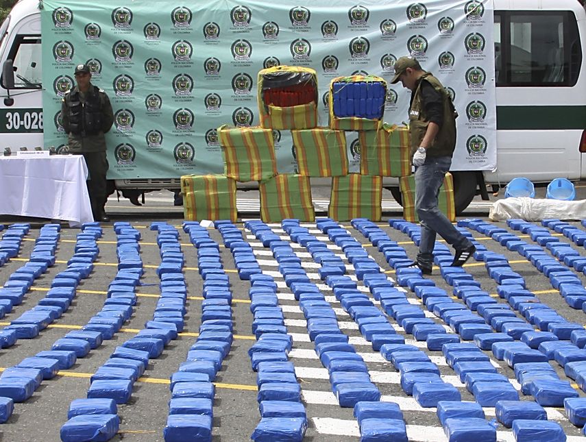 EEUU destacó que elementos de las FARC y otras bandas se hayan aprovechado de la oportunidad para, básicamente, cultivar más coca.