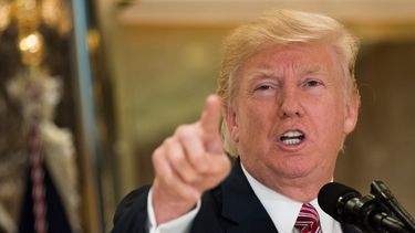 En varios mensajes a través de su cuenta de Twitter, Trump asegura  también que Corea del Norte es un estado al margen de la ley.