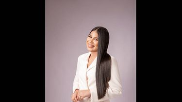 La empresaria Marielis Ramos inaugura su laboratorio de Hair Plus.