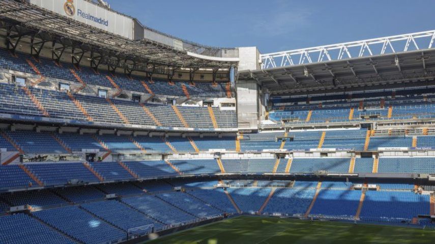 Vista del estadio Santiago Bernabéu en Madrid, España, el martes 10 de marzo de 2020.