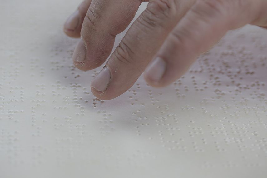 Sistema Braile, apoyo para personas con discapacidad visual.