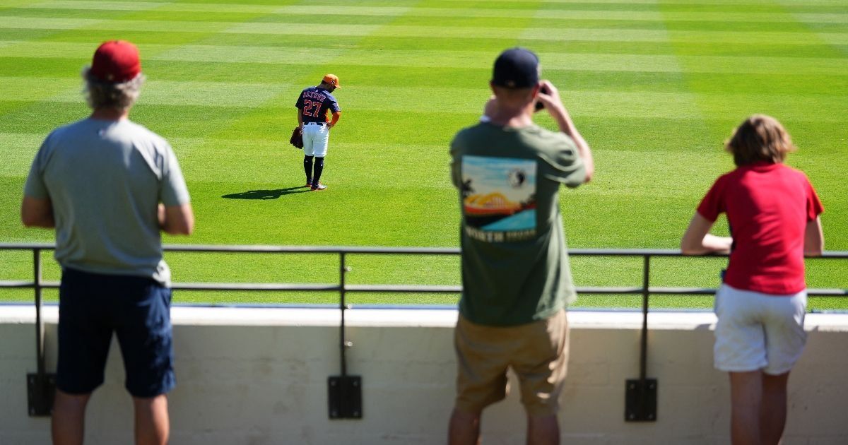 José Altuve y su transición al jardín izquierdo: ¿Cómo impacta a los Astros de Houston en 2025?