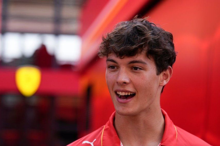 El piloto de Ferrari, Oliver Bearman, en el paddock de la escudería de Ferrari en Monza, el jueves 29 de agosto del 2024.