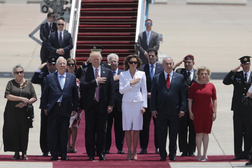 El presidente de los Estados Unidos, Donald Trump durante su llegada a Israel junto a su delegación.&nbsp;