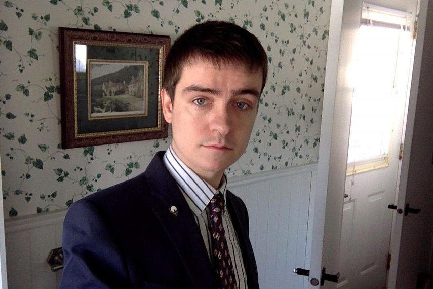 El sospechoso de 27 años fue identificado como Alexandre Bissonnette, residente de un suburbio en Quebec.