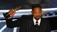 El actor estadounidense Will Smith acepta el premio al Mejor Actor en un Papel Protagónico por King Richard en el escenario durante la 94ª entrega de los Oscar en el Dolby Theatre de Hollywood, California, el 27 de marzo de 2022. Netflix y Sony suspenden proyectos de Smit.