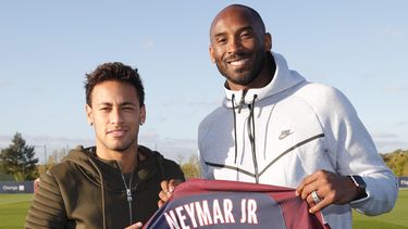 Bryant ya había compartido con Neymar cuando el brasileño estaba con el Barcelona.