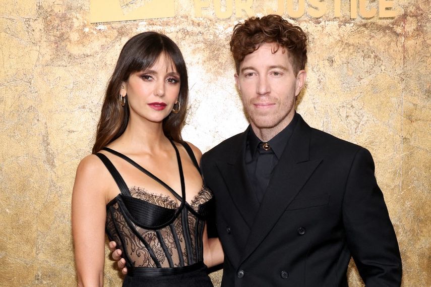 Nina Dobrev y Shaun White asisten a la película The Albies de la Fundación Clooney para la Justicia el 28 de septiembre de 2023 en la ciudad de Nueva York.
