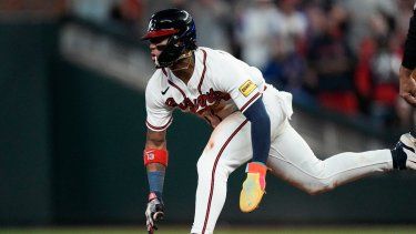 El venezolano Ronald Acuña Jr. se roba la intermedia en el décimo capítulo del juego del miércoles 27 de septiembre de 2023, ante los Cachorros de Chicago&nbsp;