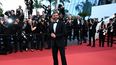 Ricky Martin a su llegada a la proyección del filme Elvis&nbsp;en el Festival de Cine de Cannes. El sobrino del cantante retirara las acusaciones de acoso.