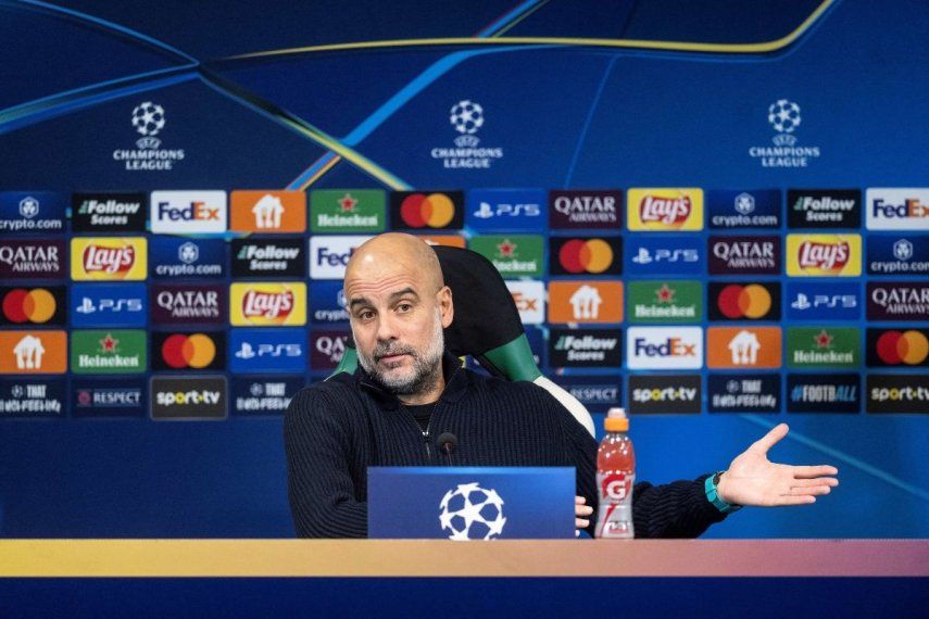 El español Pep Guardiola, del Manchester City, habla durante una conferencia de prensa, el 4 de noviembre de 2024.