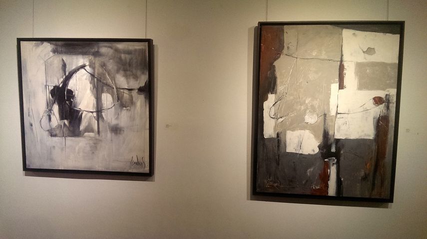 Fotografía cedida y fechada hoy, que muestra algunas de las obras de la exposición Cuatro Abstracciones. Globalización y Localismo en el El Instituto Cultural de México en Miami.&nbsp;