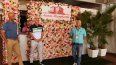 Jerry Reed, director ejecutivo de comidas y bebidas de los Dolphins; Josh Ripple y James Blake (de der. a izq.).&nbsp;