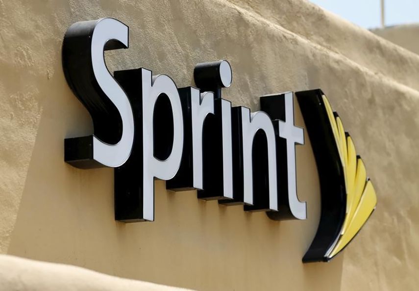 El logo del Sprint, visto en una de sus tiendas en San Marcos, California. (REUTERS)