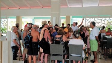 Un grupo de turistas canadienses dice que estan abandonados a su suerte en Cuba tras el accidente aéreo del 18 de mayo en La Habana.