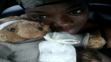 LaQuinta McKinney dice que no le interesa recuperar nada salvo el osito donde guardó las cenizas de la bebé.