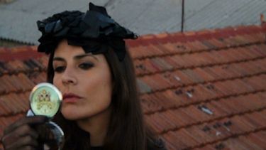 Saida Santana interpreta a Josefina de la Torre en los videos. (CORTESÍA)