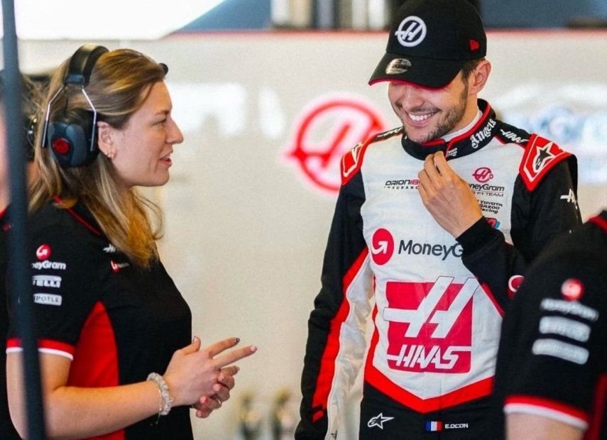 Laura Müller es la nueva ingeniera de carrera que trabaja en relación directa con los pilotos en la configuración del monoplaza para cada Gran Premio y es el enlace entre el piloto y los ingenieros de pista para la escudería Haas en la Fórmula 1