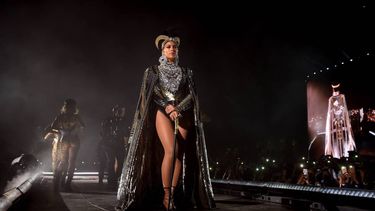tal y como muestran las casi dos horas y media del documental, Beyoncé preparó a conciencia un show destinado a trazar su legado artístico.