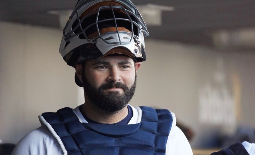 Álex Ávila no tuvo suerte con el madero al irse en blanco en cuatro turnos.