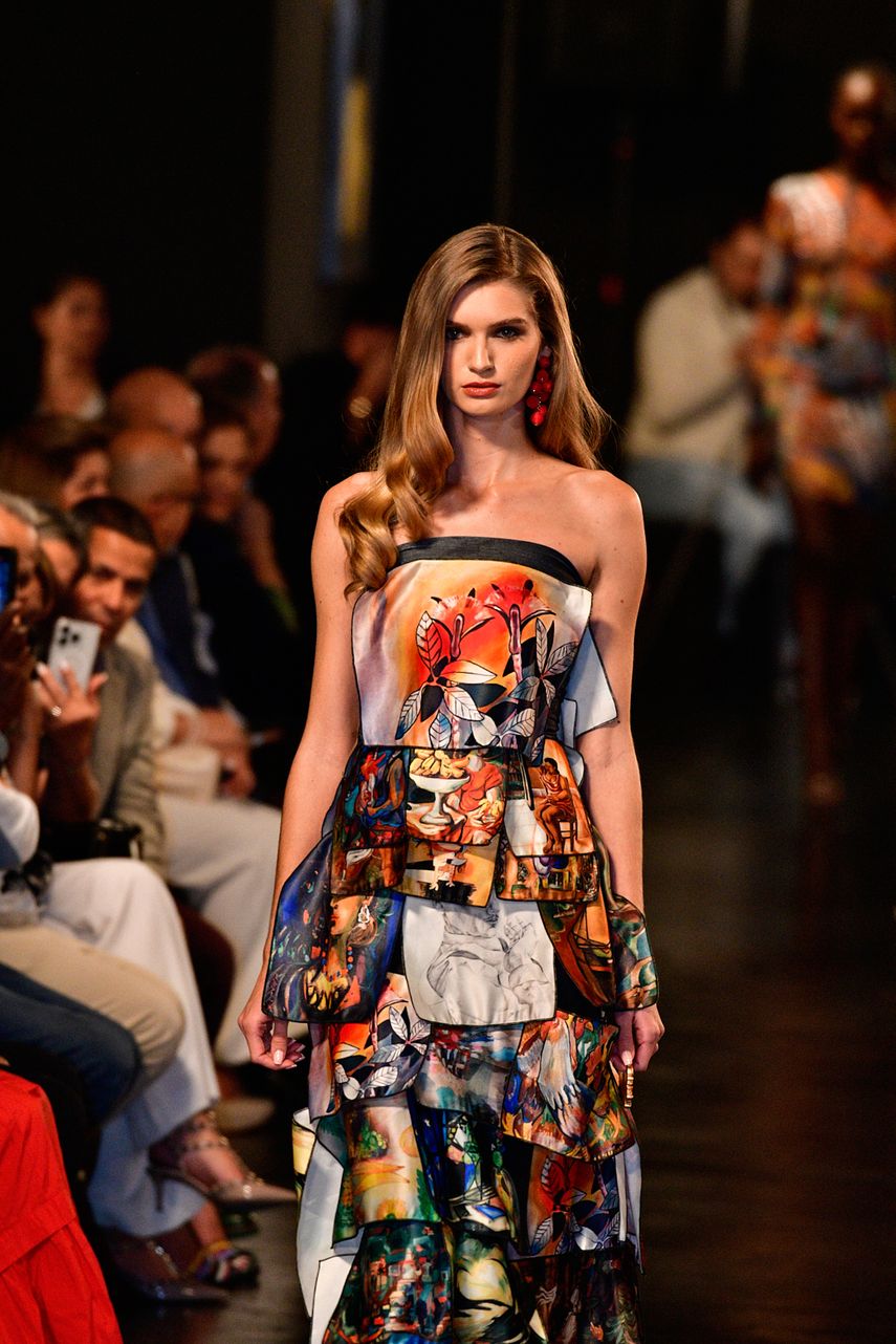 Piezas de la colección Óleo sobre lienzo, que la diseñadora Yas González mostró en Miami Fashion Week.