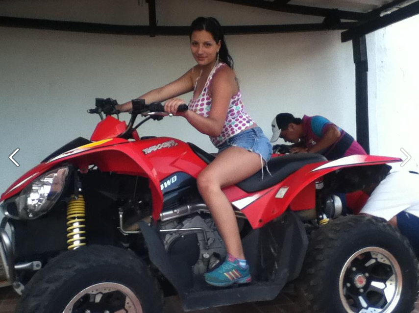 Foto: Linda Garzón, una de las gatúbelas. (Foto: Facebook)