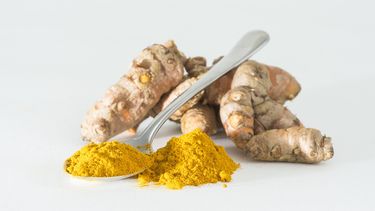 La cúrcuma es un poco más suave que el jengibre.&nbsp;