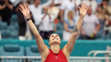 Aryna Sabalenka celebra tras derrotar a Jessica Pegula, de Estados Unidos, durante la final femenina del día 12 del Abierto de Miami en el Hard Rock Stadium, el 29 de marzo de 2025 en Miami Gardens, Florida.&nbsp;
