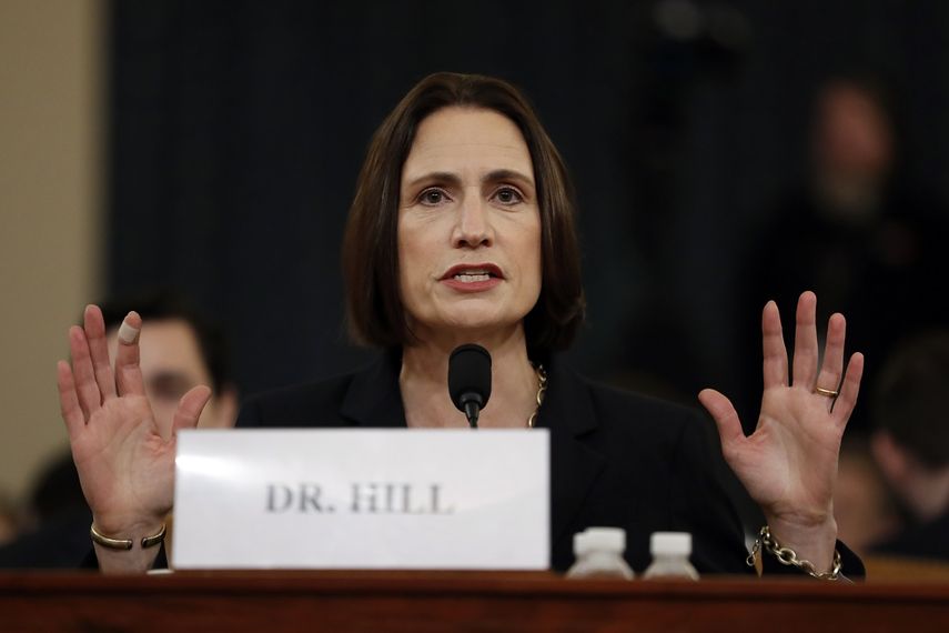 Fiona Hill, experta en Rusia y exasesora de la Casa Blanca, rinde testimonio ante legisladores como parte de la investigaci&oacute;n Trump-Ucrania, en la sede del Congreso, en Washington el 21 de noviembre de 2019.