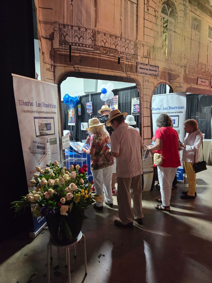 El stand de Diario Las Américas en el 25 aniversario de Cuba Nostalgia.&nbsp;