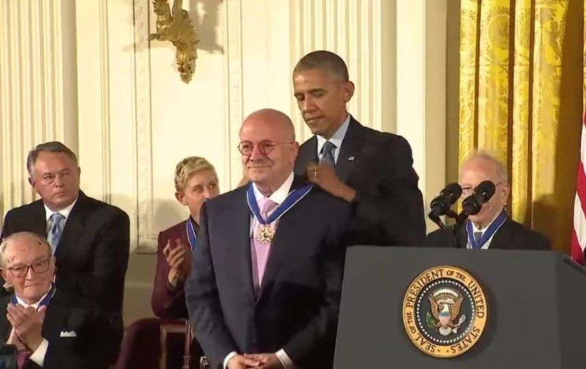 El Presidente del Miami Dade College, Eduardo Padrón recibió la Medalla de la Libertad de manos de Barack Obama