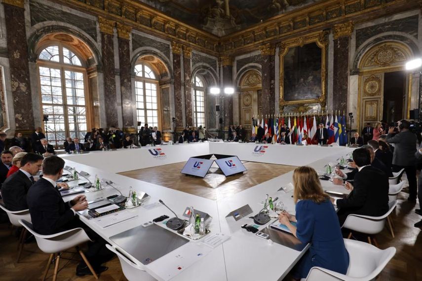 Reunión de los representantes de los 27 países de la Unión Europea, en el Palacio de Versalles, cerca de París.&nbsp;