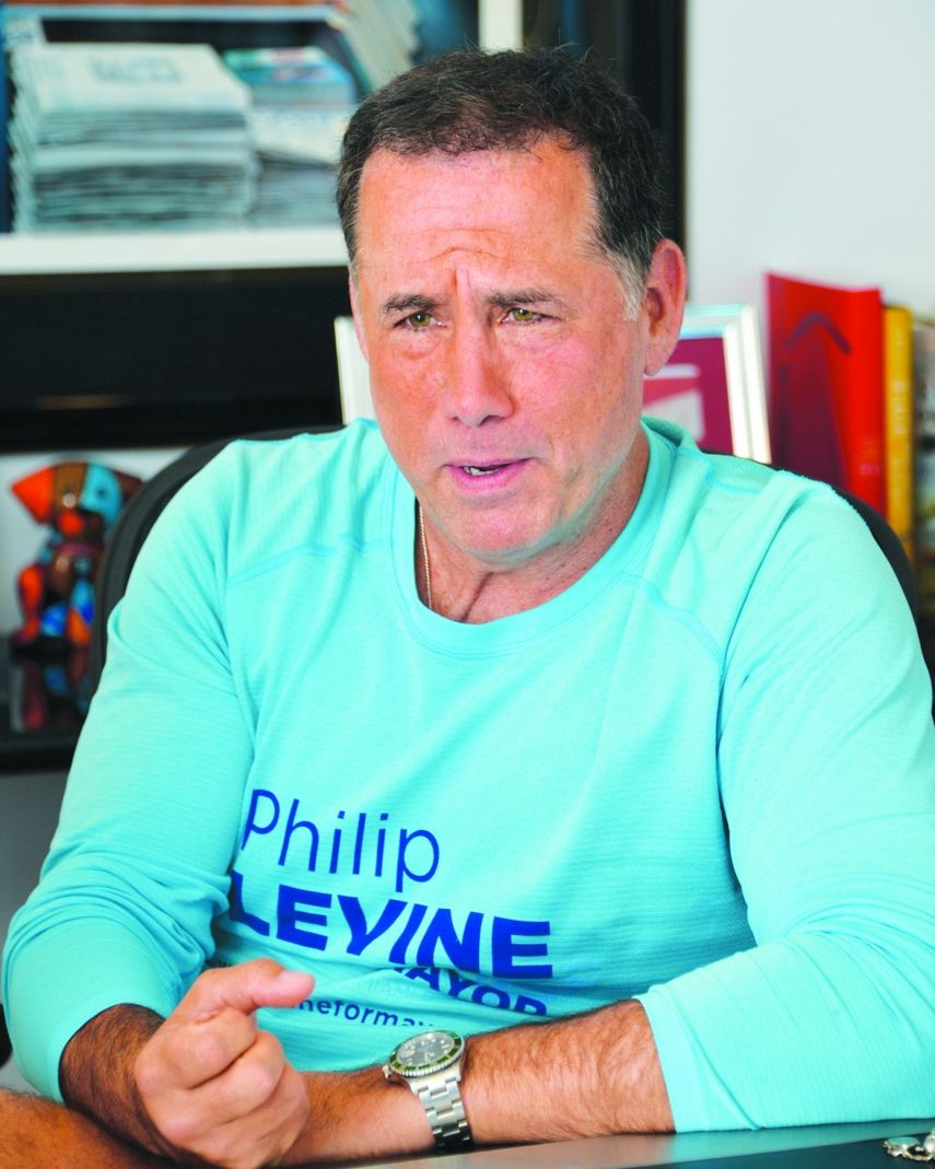 Philip Levine dice que quiere gobernar para todos los residentes de Miami Beach, sin ninguna exdepción
