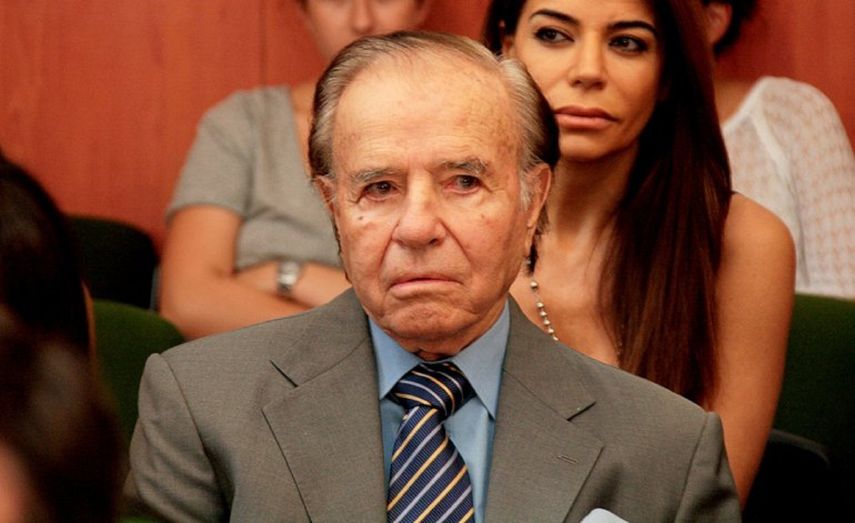 A juicio de Menem, la muerte del fiscal que investigaba el atentado contra la mutua judía AMIA de Buenos Aires, que dejó 85 muertos en 1994, fue escandalosa.