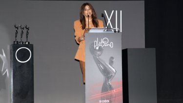 Eva Longoria, Premio Platino 2025, se dirige a la prensa internacional en Madrid.&nbsp;