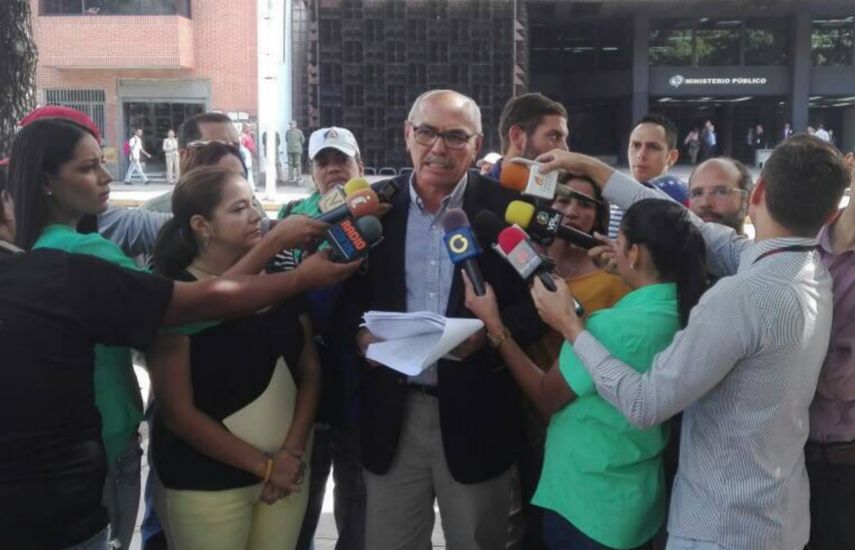 García&nbsp;señaló que también denunció la persecución política por parte del régimen venezolano hacía dirigentes de la oposición y parlamentarios.