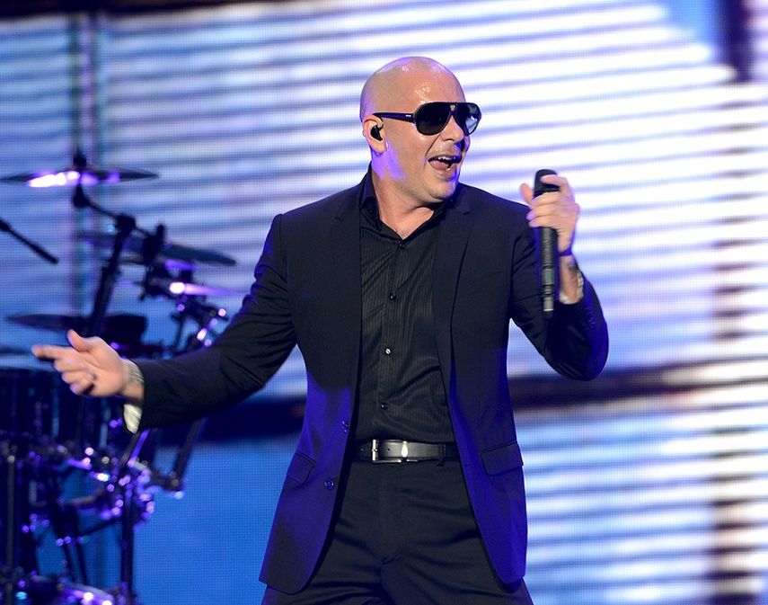 Pitbull repetirá como anfitrión de los American Music Awards