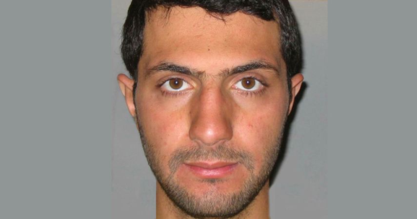 Foto sin fecha provista por el gobierno de Irak el 25 de diciembre de 2013 donde se ve a Abu Mohammed al-Golani, líder del Frente Nusra, un poderoso grupo de la red terrorista al-Qaida que combate contra el régimen en Siria. (AP)