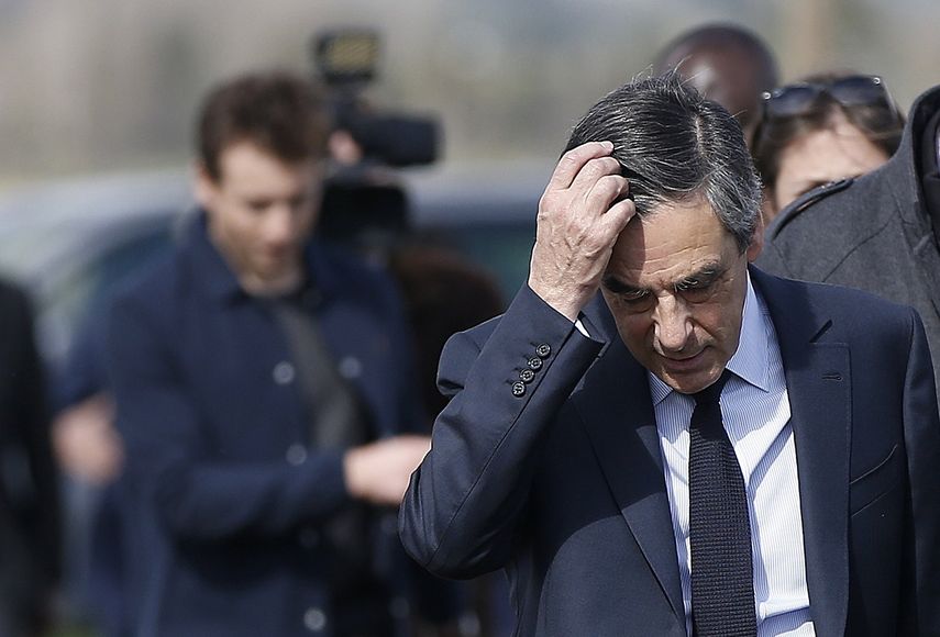 Su inculpación llega en muy mal momento, cuando faltan apenas 72 horas para que se cierre el plazo para presentar las firmas necesarias para formalizar las candidaturas a las elecciones presidenciales.