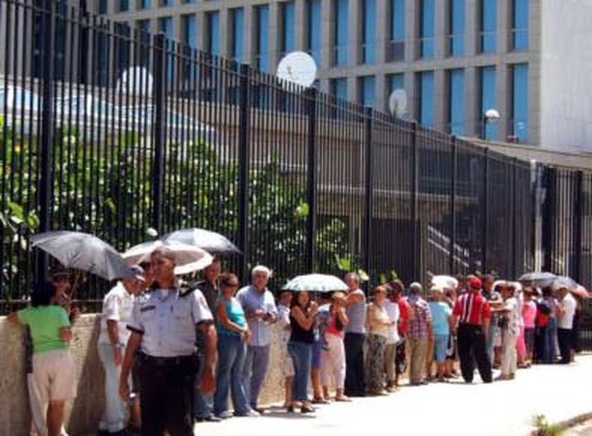 Estados Unidos avanza en sus pasos hacia la reducción de los beneficios migratorios que otorgaba a los cubanos por la enemistad con el gobierno de La Habana. EFE