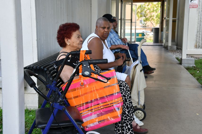 El Centro de Rehabilitación de Hollywood Hills, en el condado de Broward, se quedó sin aire acondicionado tras el paso del huracán Irma.