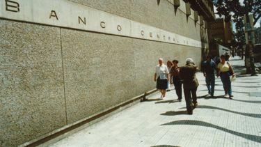 trabajadores del Banco Central de Venezuela difundieron este lunes un comunicado para denunciar la estampida laboral que sufre esa institución bajo el régimen de Nicolás Maduro.