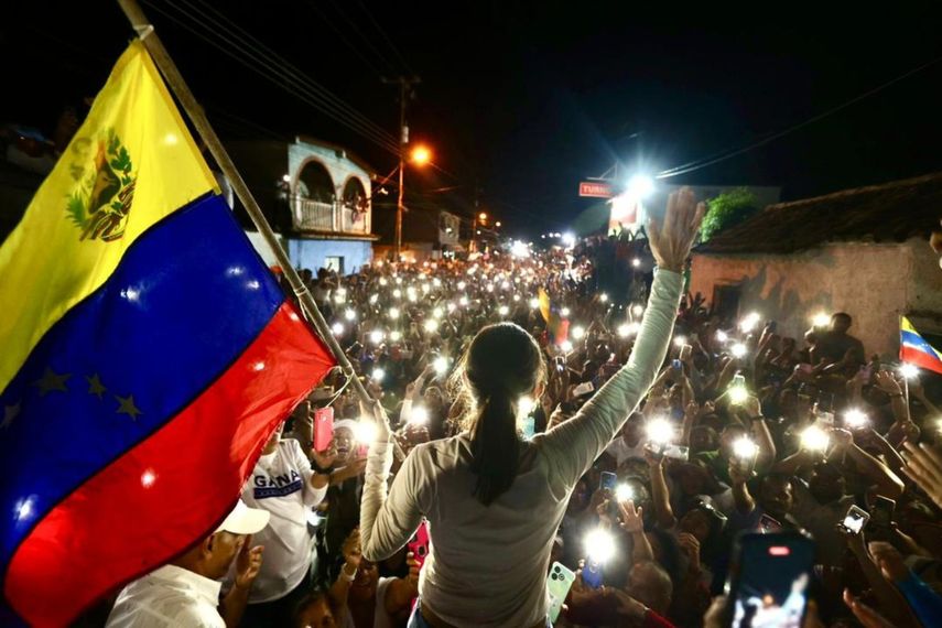 La dirigente opositora María Corina Machado recorrió varias poblaciones del estado Lara, en el occidente de Venezuela.