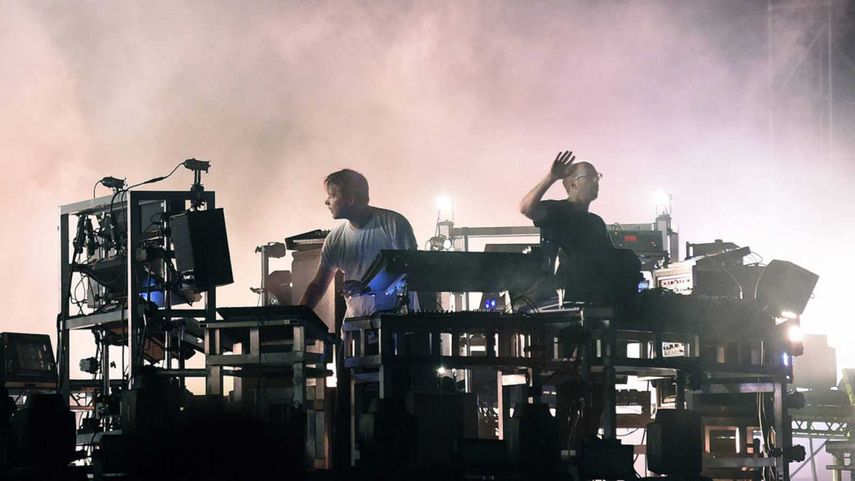 No Geography contiene los temas previamente editados, Free Yourself y MAH.