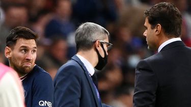 El argentino Lionel Messi fue cambiado en el minuto 75 del encuentro del domingo entre PSG y el Lyon