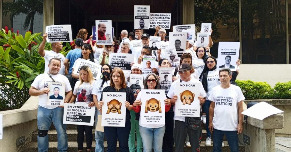 Familiares de presos políticos venezolanos piden mediación del gobierno de Petro