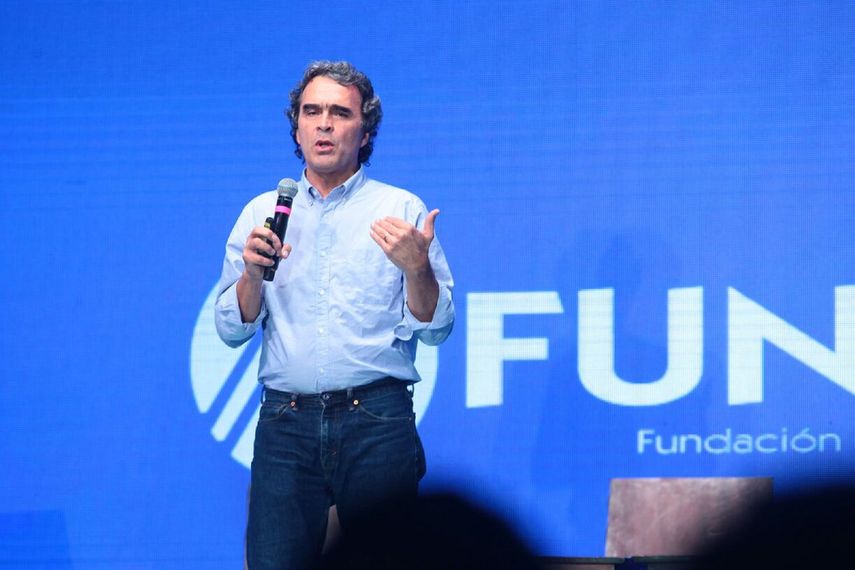 La intención de voto por Fajardo subió en un 4%, pues en noviembre de 2017 estaba ubicada en el 15%.