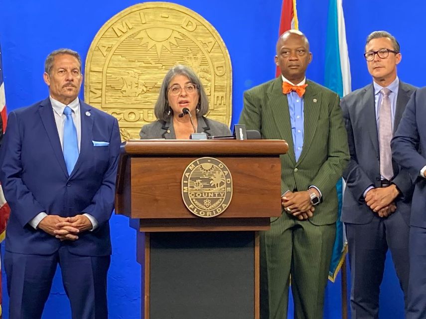 Autoridades del Condado Miami-Dade han aprobado por unanimidad un plan contra violencia armada.