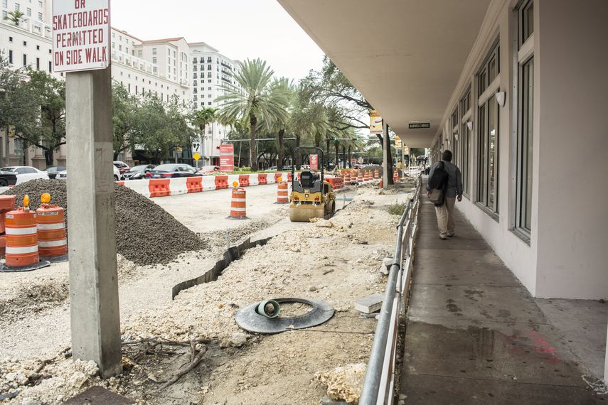 Aspecto de Miracle Mile a la altura de Ponce de León.